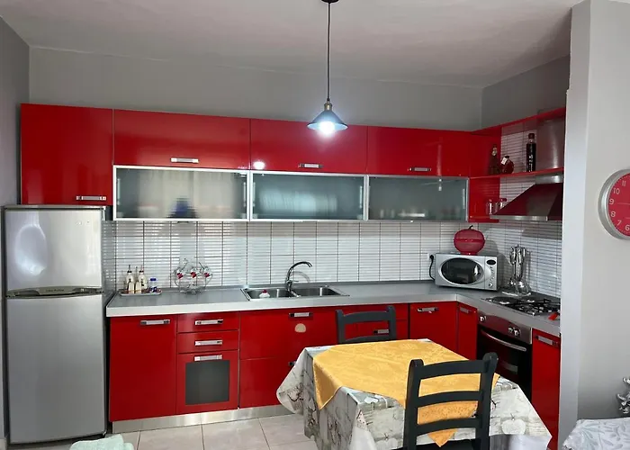 Freskia Apartament Golem (Tirana)